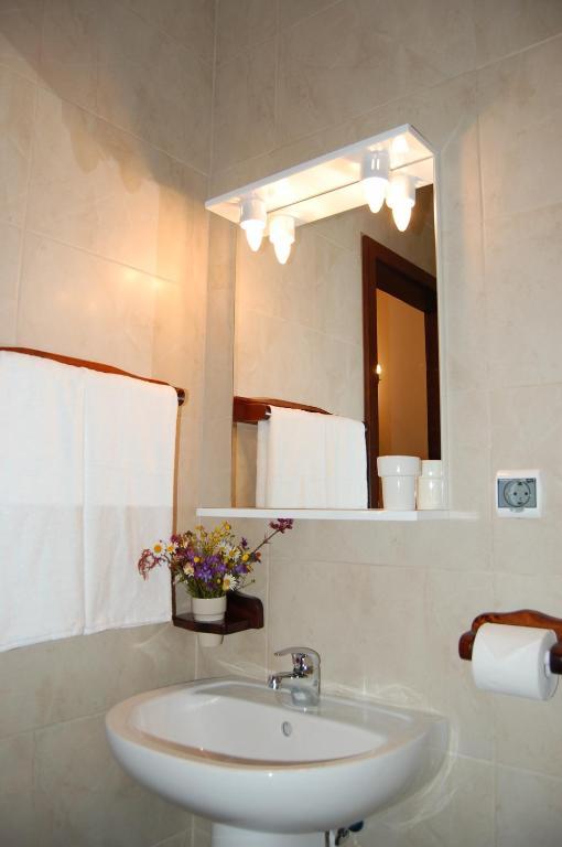 Cabana Motilor Mărişel Oda fotoğraf